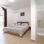 Slava Ferienhaus Opatija