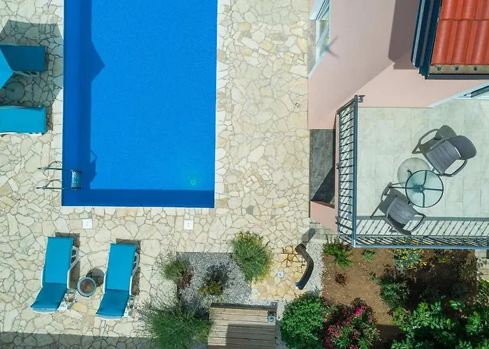 Slava * Οπατία